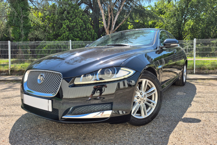 JAGUAR XF