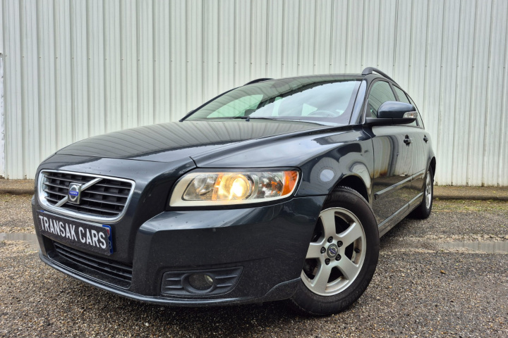 VOLVO V50